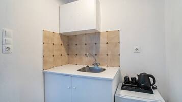 Fridge, electric kettle