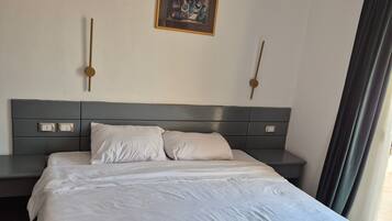 Room, 1 Bedroom, Smoking, Balcony | 1 bedroom