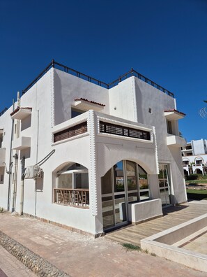 Room, 1 Bedroom, Smoking, Balcony | Front of property - Room-elixir Hotel Hurghada 2 (Hurghada)