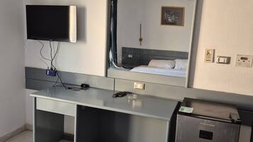 Room, 1 Bedroom, Smoking, Balcony | 1 bedroom