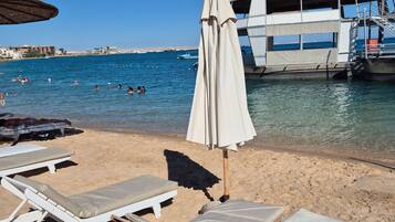 Room, 1 Bedroom, Smoking, Balcony | Beach