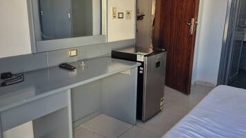 Room, 1 Bedroom, Smoking, Balcony