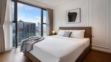 Presidential Room, 2 Bedrooms, Club Lounge Access, City View | Egyptian cotton sheets, premium bedding, down comforters
