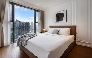 プレジデンシャル ルーム 2 ベッドルーム クラブラウンジ利用可 シティビュー | エジプト綿のシーツ、高級寝具、羽毛の掛け布団、セレクト コンフォート製ベッド