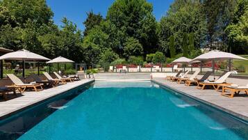 Piscine extérieure, piscine chauffée