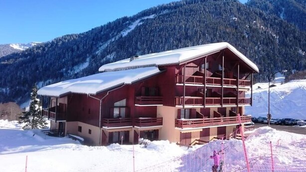 Unclassified image, 1 of 3, button - 2-room Apartment of 26m2, at the Foot of the Slopes, Rated 2 Stars for 5 People (Beaufort)
