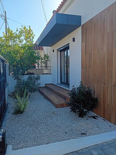 Lovely Attic Studio Apartment In Cascais Near The Sea