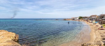 Room 'L'Angolo- Camera 1' with Shared Terrace, Wi-Fi and Air Conditioning