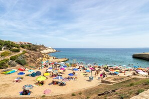 Platja a a prop 