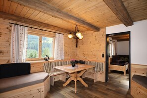 Dining - Cabin With Sauna Near Spieljoch Ski (Fuegenberg)