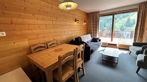 Uklassifisert bilde, 3 av 3, knapp