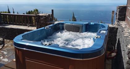 Charming Casa Cabrera with stunning sea views and spacious terrace