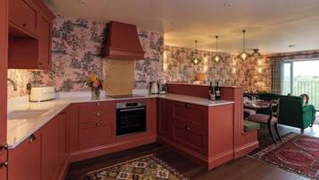 Microwave, stovetop, electric kettle, toaster