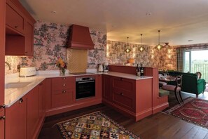 Microwave, stovetop, electric kettle, toaster