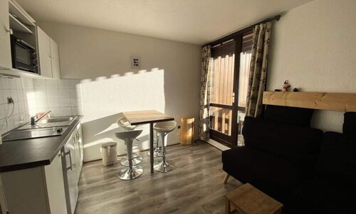 Cozy Studio With Magnificent View, Ideally Located