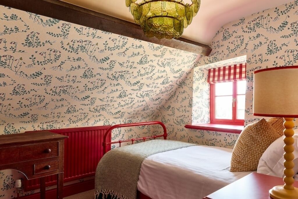 2 quartos, ferros/tábuas de passar roupa, Wi-Fi, roupa de cama