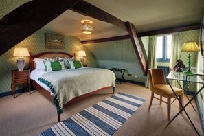 2 多间卧室、熨斗/熨衣板、WiFi、床单