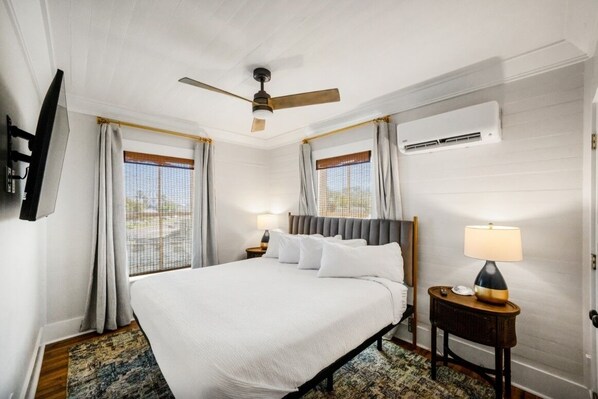 1 bedroom, free WiFi, bed sheets - Taranto House | Pelican (Franklin County)