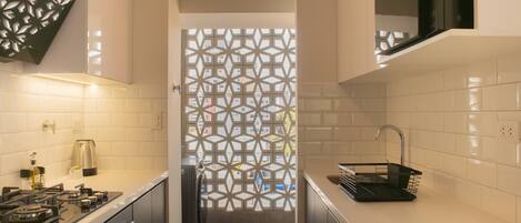 3 bedrooms, Internet