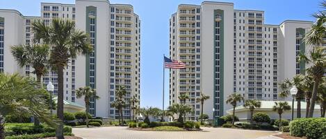 Condo, 2 Bedrooms | Exterior