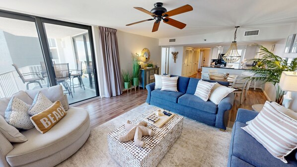 Condo, 2 Bedrooms | Living area