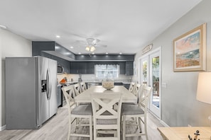 House, 2 Bedrooms | Dining - 171 Canal Cove: 2br W/ Canal Views 2 Bedroom Home (Fort Myers Beach)