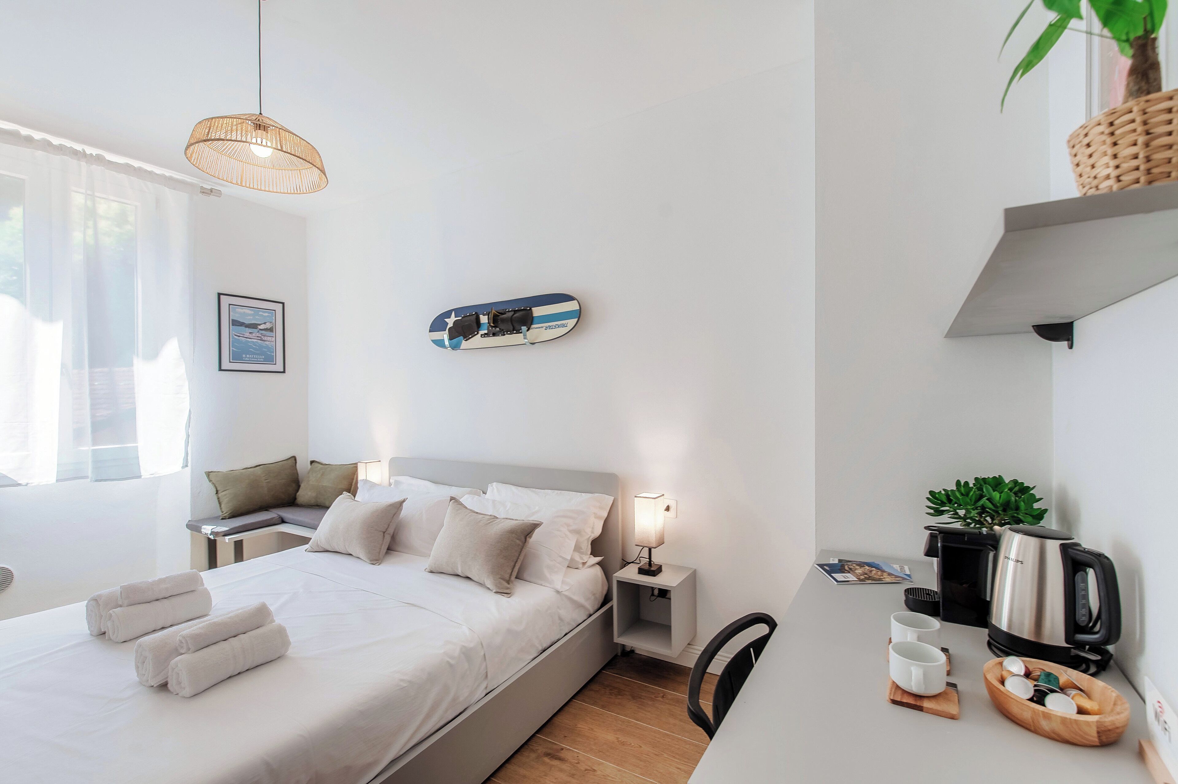 1 Schlafzimmer, Schreibtisch, Bügeleisen/Bügelbrett, Reisekinderbett