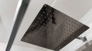 A metallic, perforated ceiling panel. - Batèl House 1 - By Breva Collections (Como)