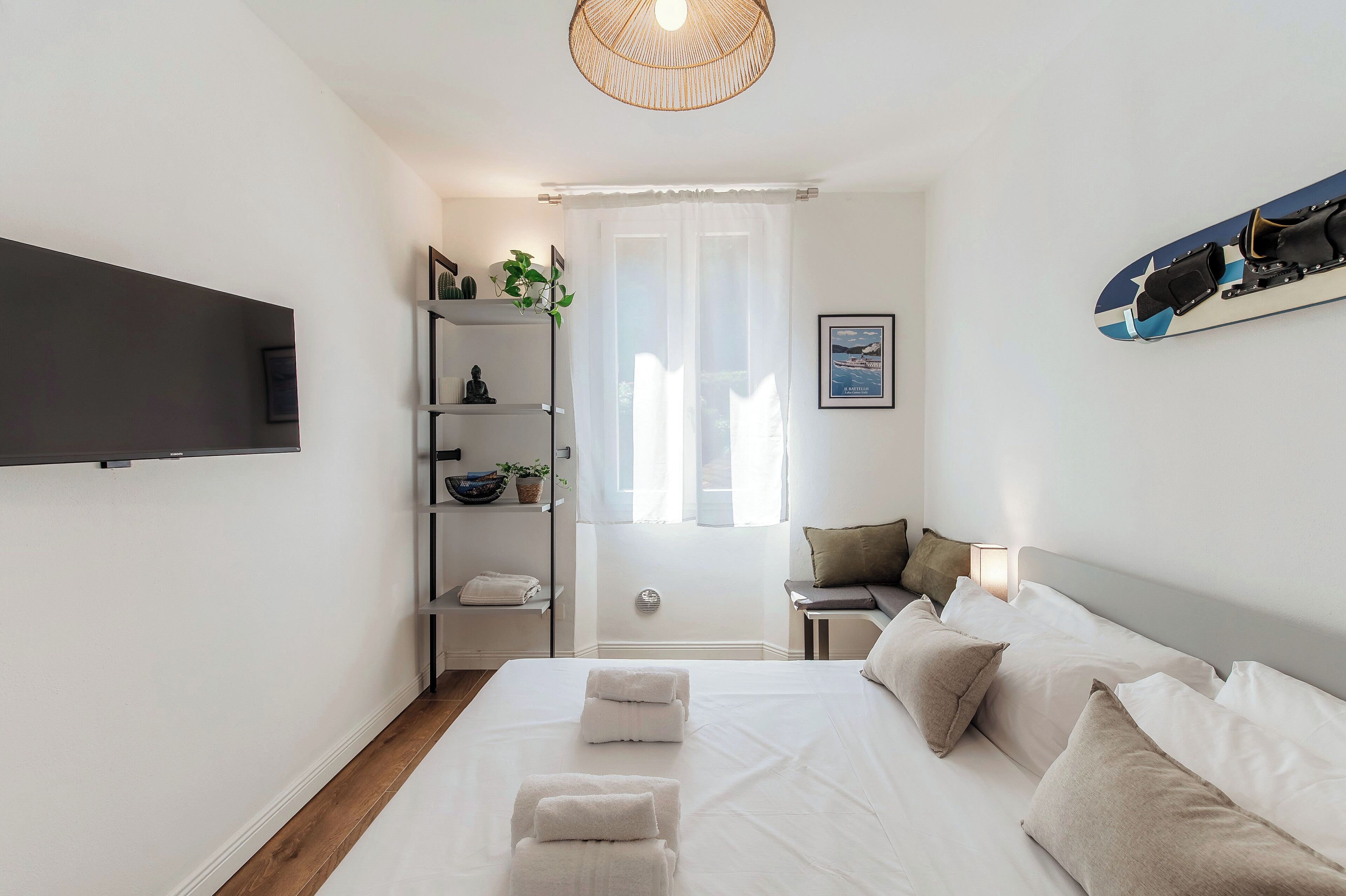 1 Schlafzimmer, Schreibtisch, Bügeleisen/Bügelbrett, Reisekinderbett