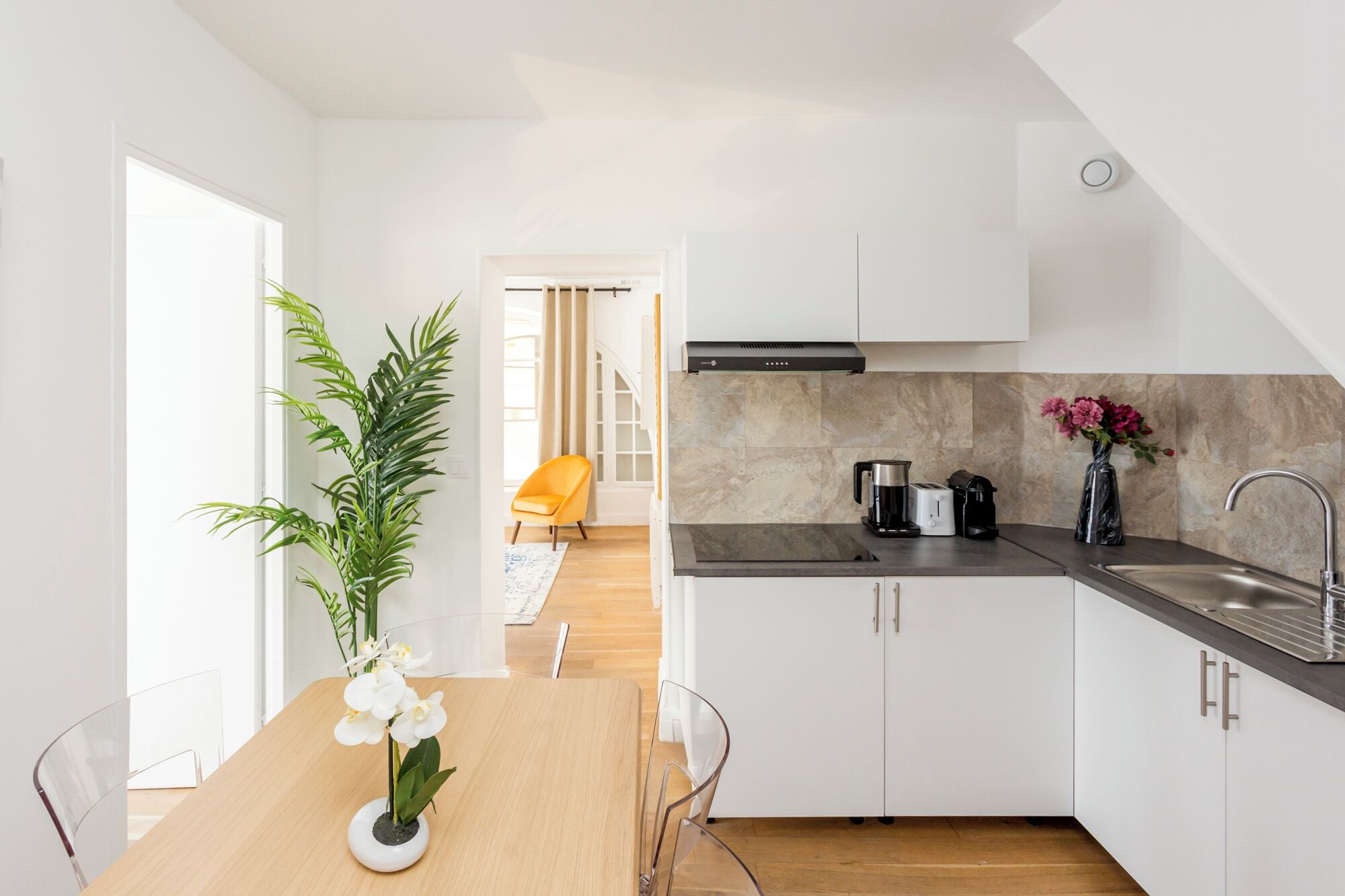 Apartment | Private kitchen | Fridge, microwave, stovetop, toaster