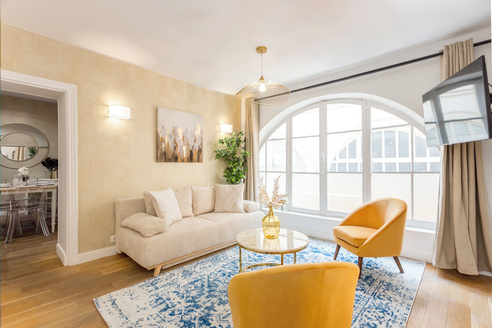 Appartamento | Area soggiorno | Smart TV 32 pollici con canali via cavo, Netflix, servizi in streaming