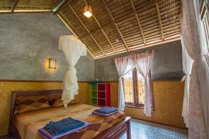 Standard Double Room, Sea View | Bed sheets - Bananas Bungalows (Krabi)