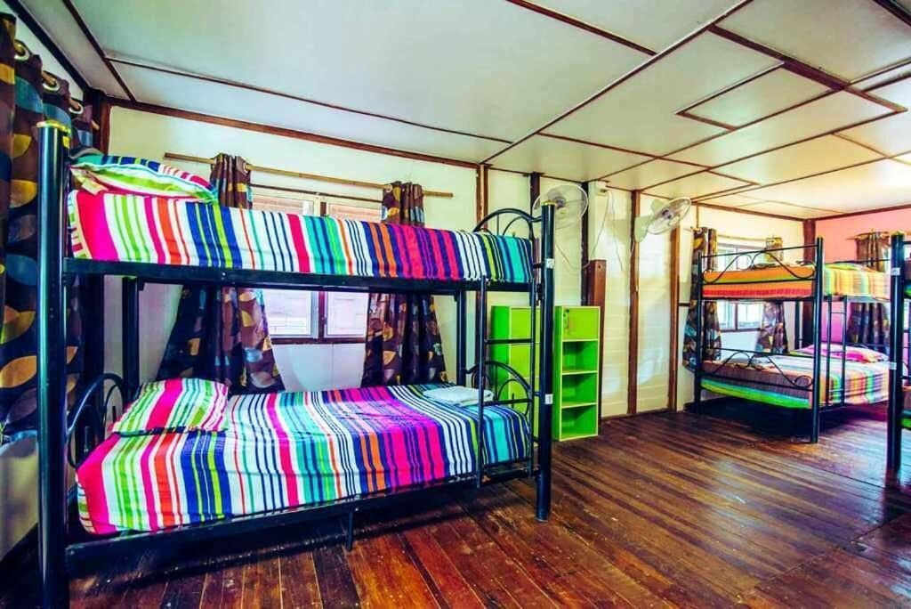 Basic Shared Dormitory | Bed sheets