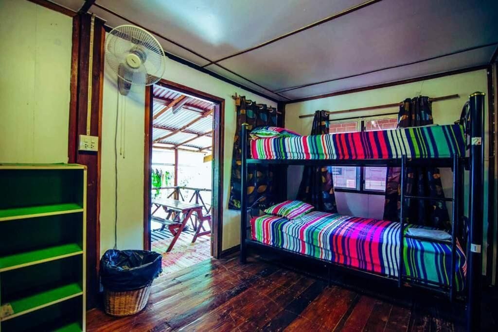 Basic Shared Dormitory | Bed sheets