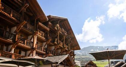 Chalet in Alpe D'huez With Spa & Pool