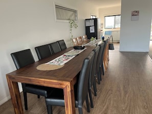 House, 4 Bedrooms, Smoking, Balcony | Dining