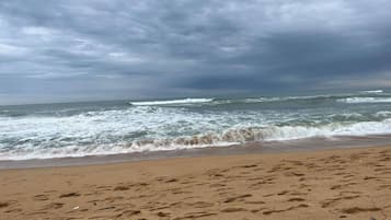 House, 4 Bedrooms, Smoking, Balcony | Beach