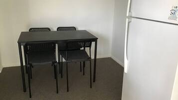 House, 4 Bedrooms, Smoking, Balcony | Dining