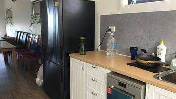 House, 4 Bedrooms, Smoking, Balcony | Interior