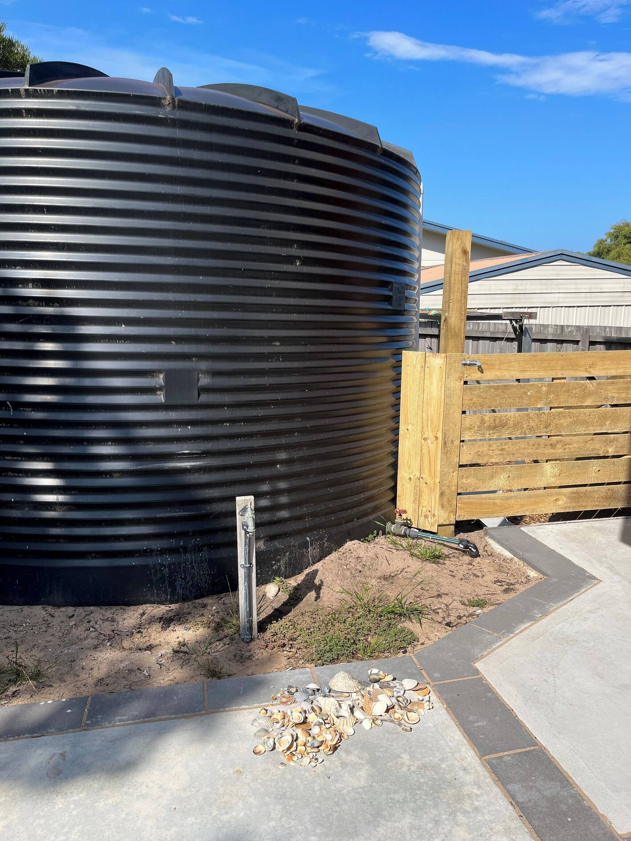 House, 4 Bedrooms, Smoking, Balcony | Property grounds