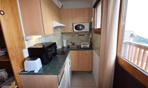 Micro-ondes, four, lave-vaisselle