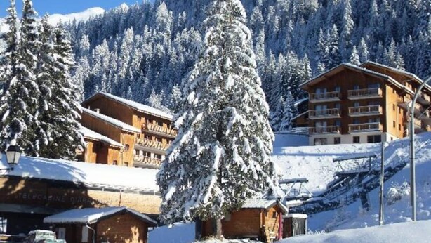 Exterior - Apartment in Alps Near Ski Cable Car (Modane)