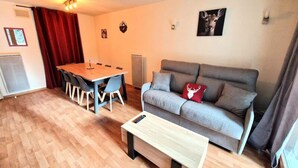 Living area - Apartment in Alps Near Ski Cable Car (Modane)