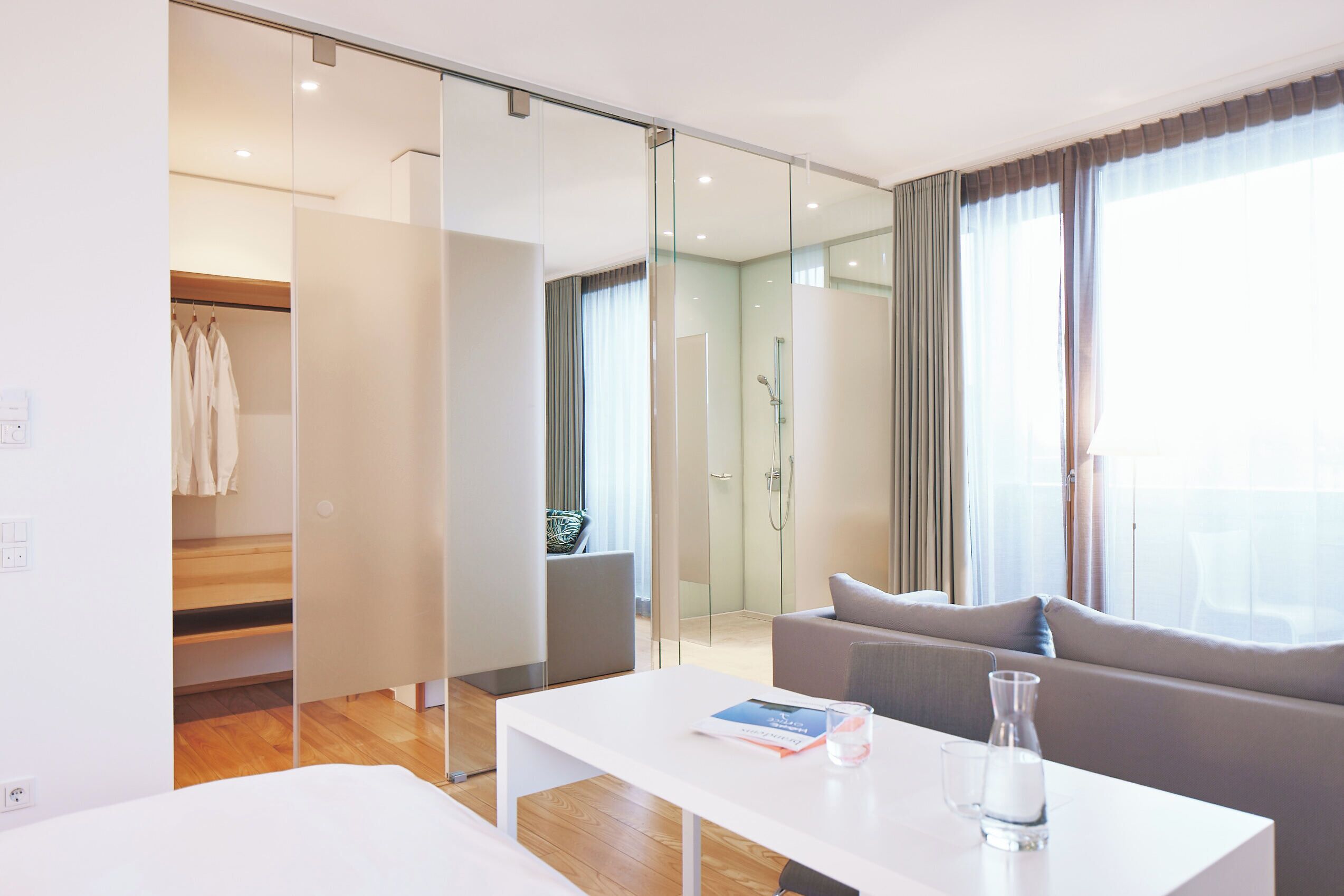 Superior-Doppelzimmer | Zimmersafe, Schreibtisch, laptopgeeigneter Arbeitsplatz