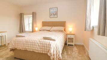 2 bedrooms, individually decorated, individually furnished, free WiFi