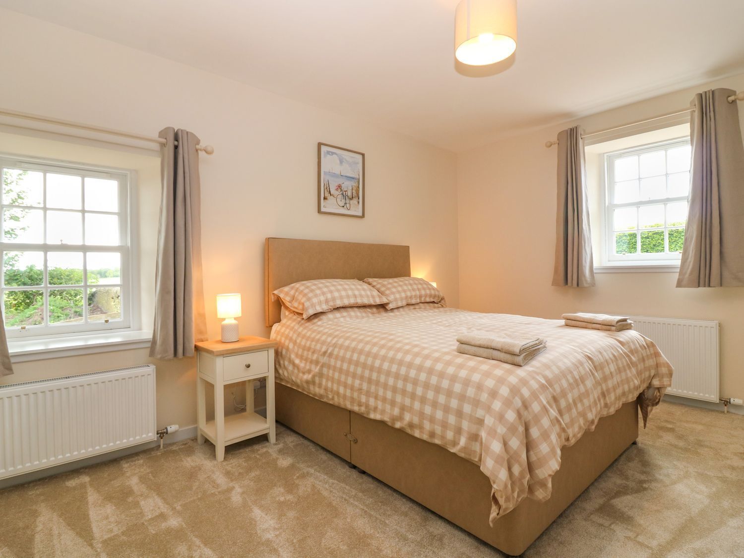 2 bedrooms, individually decorated, individually furnished, free WiFi