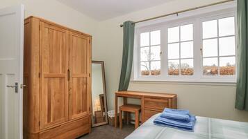 2 phòng ngủ, trang trí khác biệt