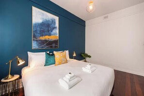 1 bedroom, iron/ironing board, internet, bed sheets