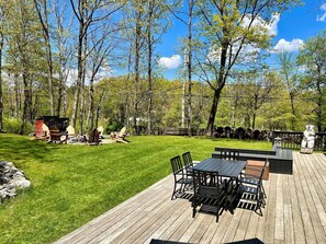 تناول الطعام بالخارج