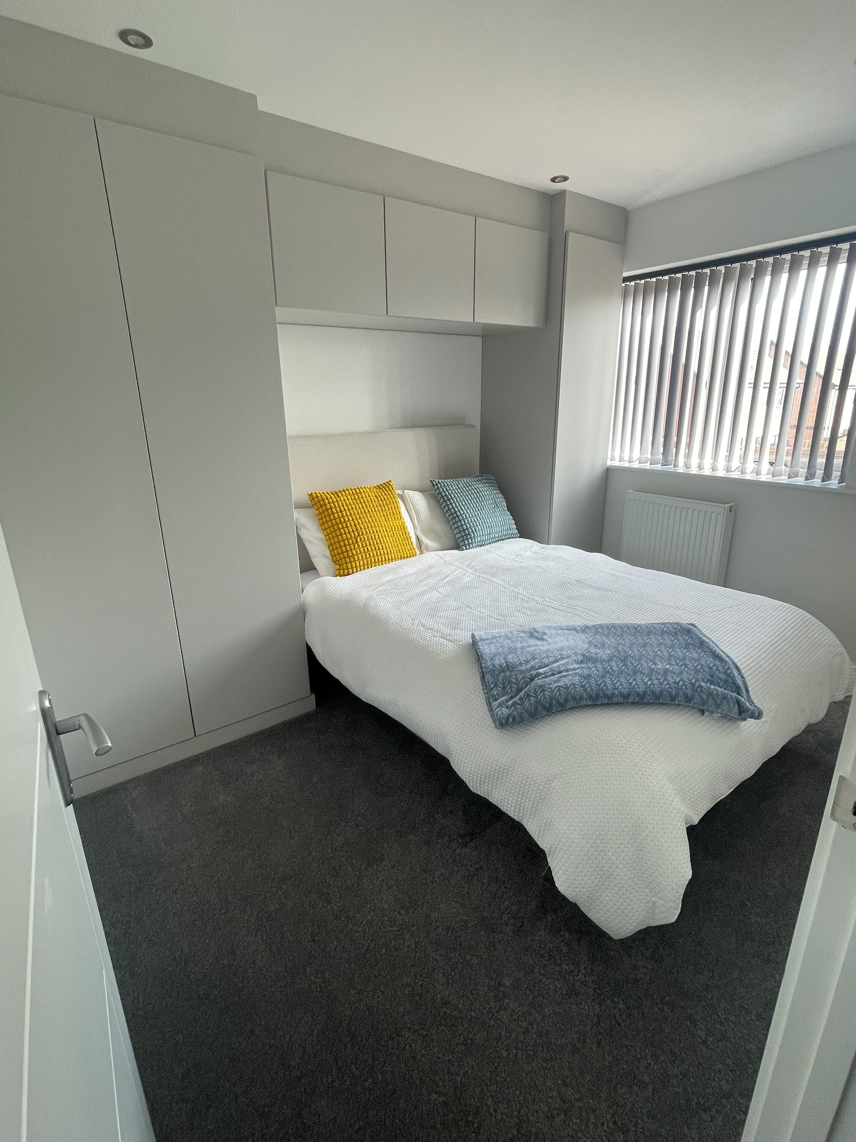 3 bedrooms, iron/ironing board, travel cot, free WiFi